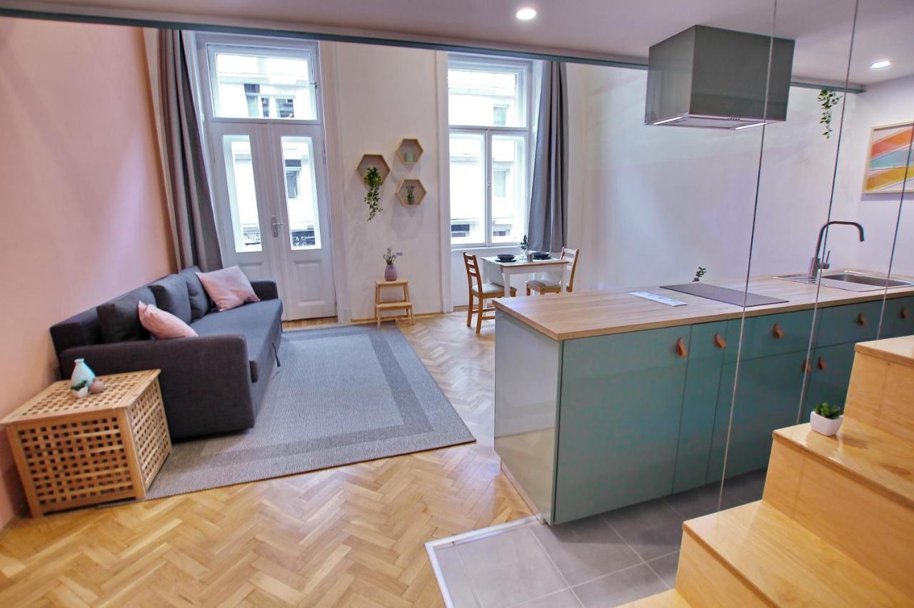 Awesome Budapest Downtown Studio W Balcony & Free Private Parking Luaran gambar